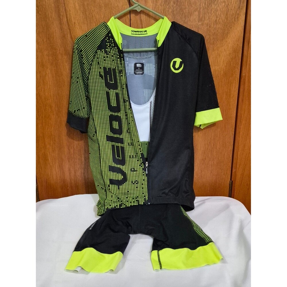 Veloce Speedwear Cycling Jersey & Riding Shorts Shirt: L & Shorts M READ